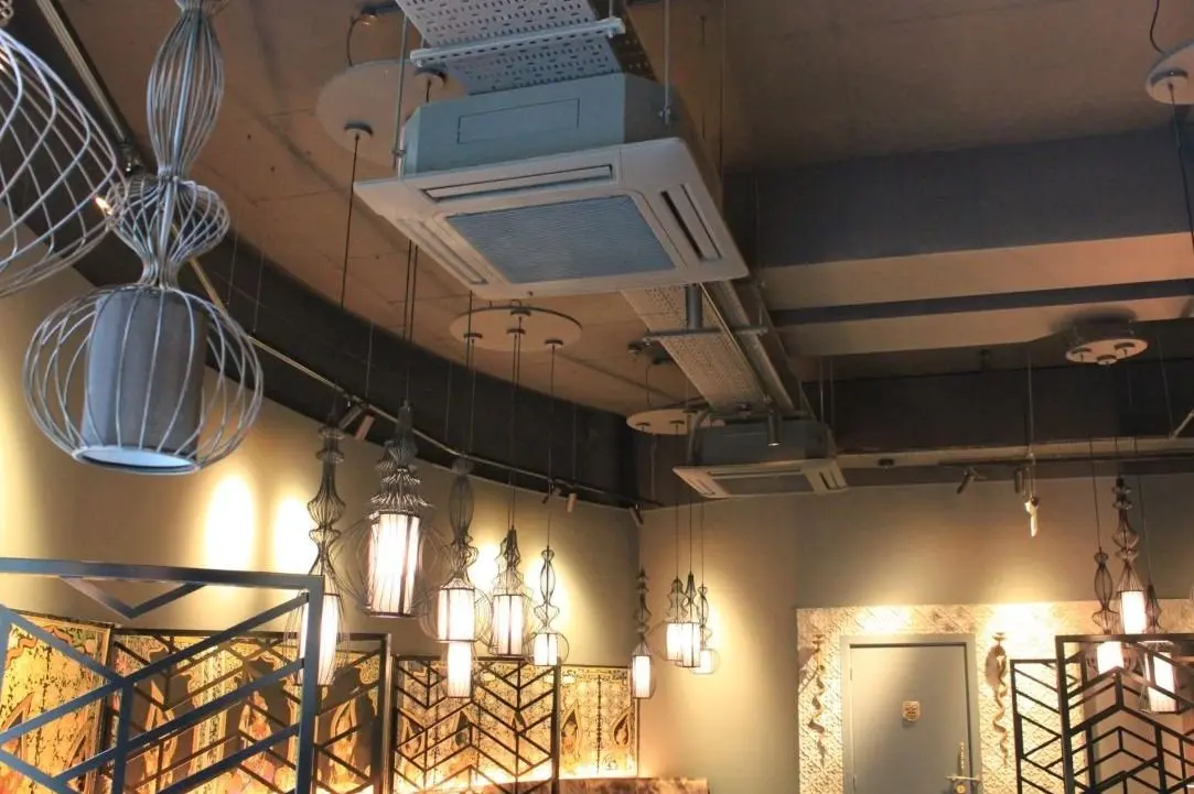 Instanación, mantenimiento y reparación de aire acondicionado comercial en Puebla